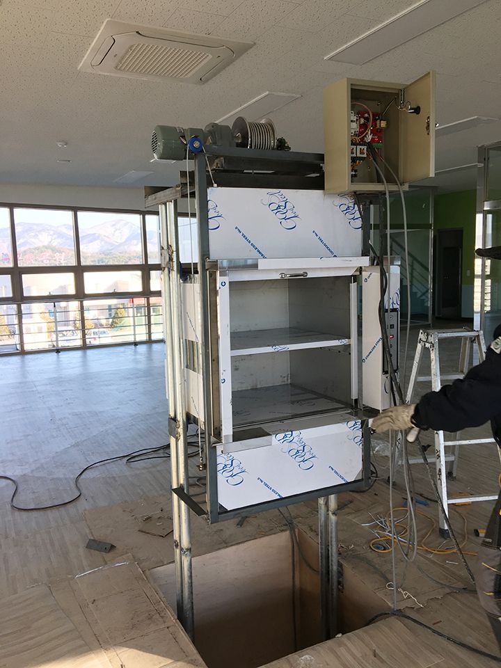 충북 제천시 내제로 318 2층