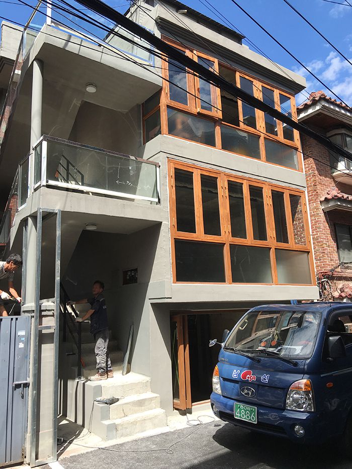 용산구 이태원동 74-7  2층