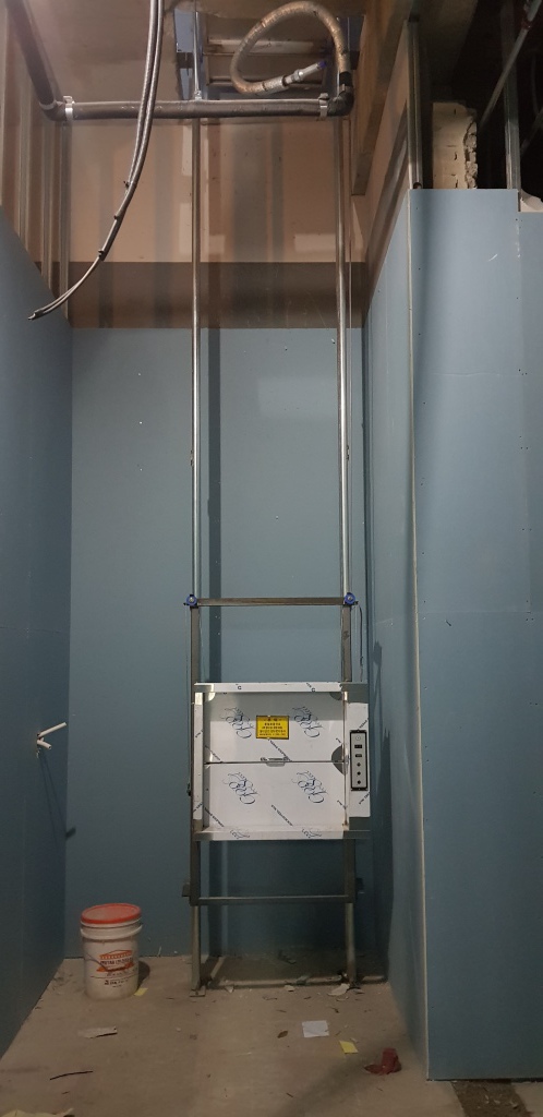 제주시 삼무로 12 (엠버호텔)